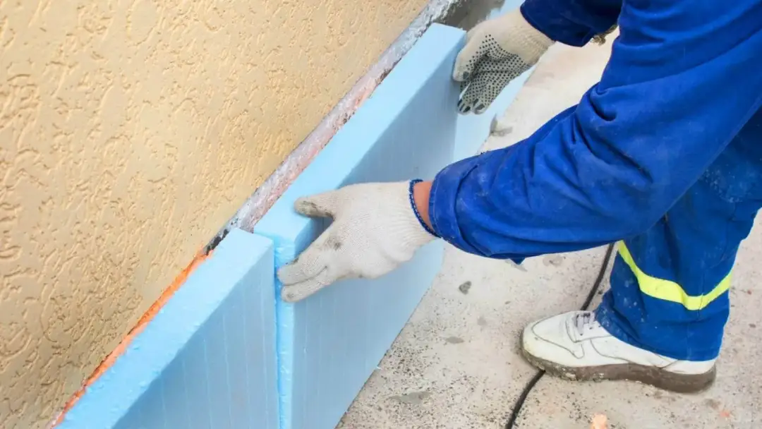Jaki styropian na fundamenty: wybierz najlepszy materiał izolacyjny