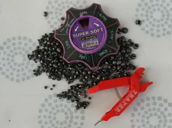 Jakie ołowiu użyć do spławika 4g, aby nie tonął?