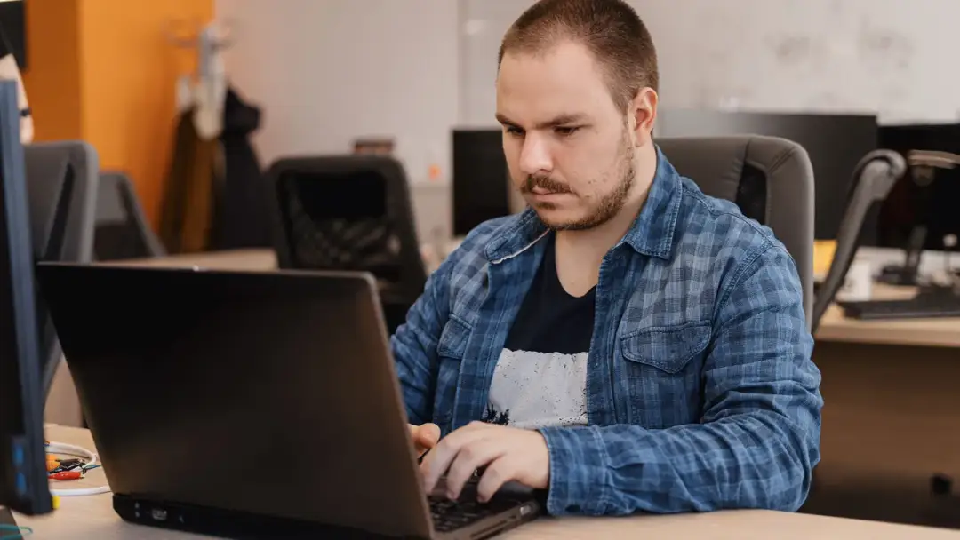 Jak wstawić hiperłącze HTML i uniknąć najczęstszych błędów