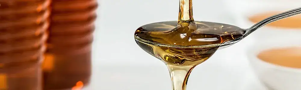 Ile kcal ma łyżeczka miodu? Zaskakujące fakty o kaloryczności miodu
