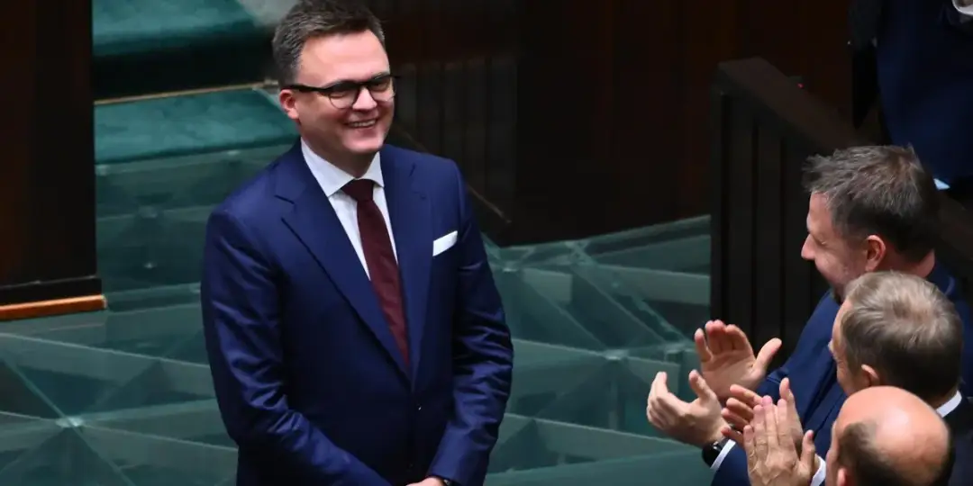 Ile wzrostu ma Szymon Hołownia? Zaskakujące fakty o jego wysokości