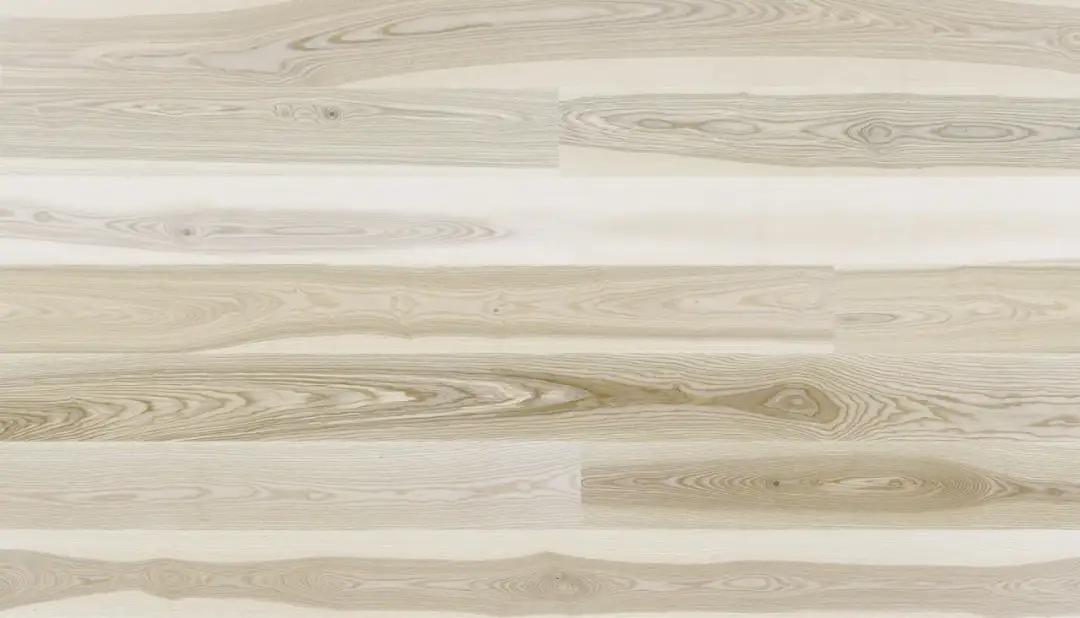 Jakie panele do małego mieszkania? Wybierz mądrze, powiększ przestrzeń