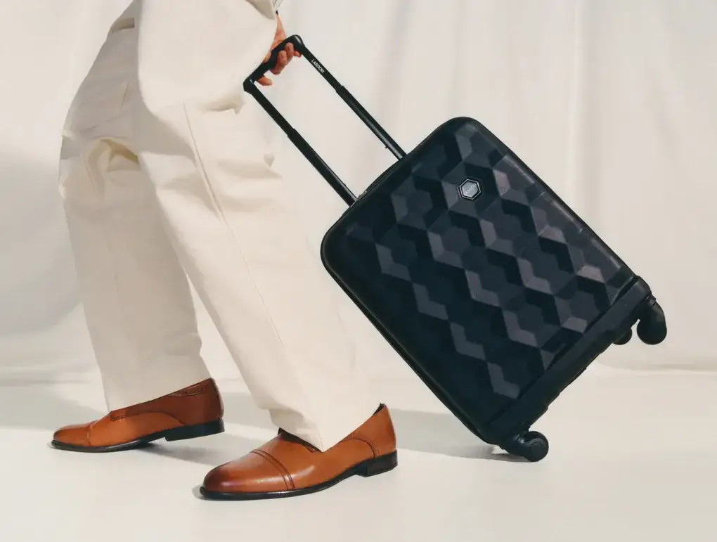 Jak dokupić bagaż rejestrowany i uniknąć dodatkowych kosztów – praktyczne porady