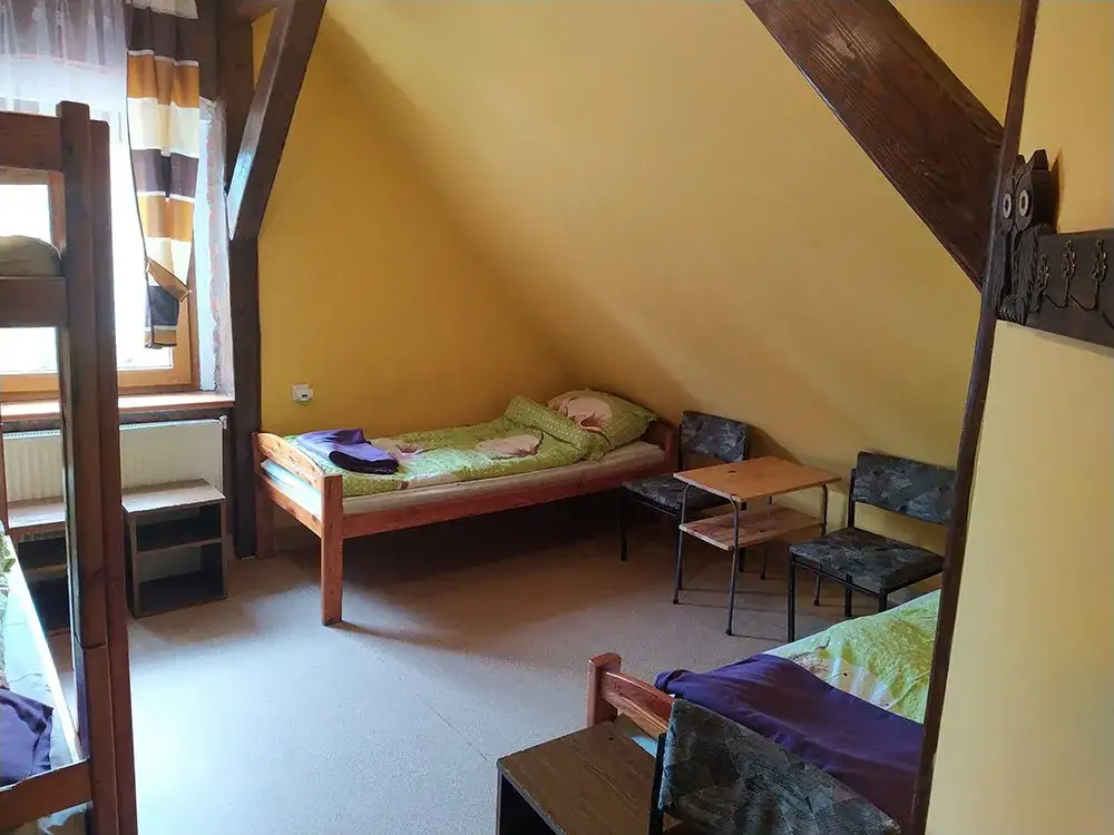 Czy schronisko może odmówić noclegu? Poznaj ważne zasady i wyjątki