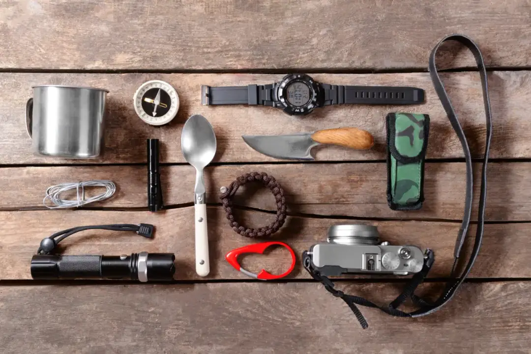 Niezbędne wyposażenie myśliwego: Kompleksowy przewodnik po sprzęcie