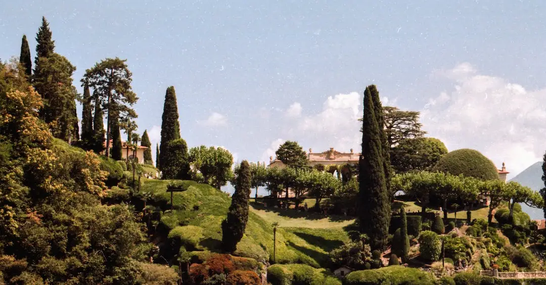  Jezioro Como we Włoszech - top atrakcje, plaże i miejsca do zobaczenia 