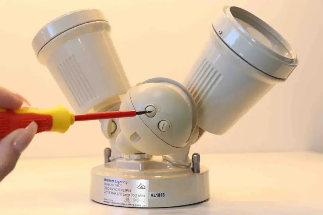 Jak regulować czujnik ruchu 3 pokrętła - komfort i oszczędność