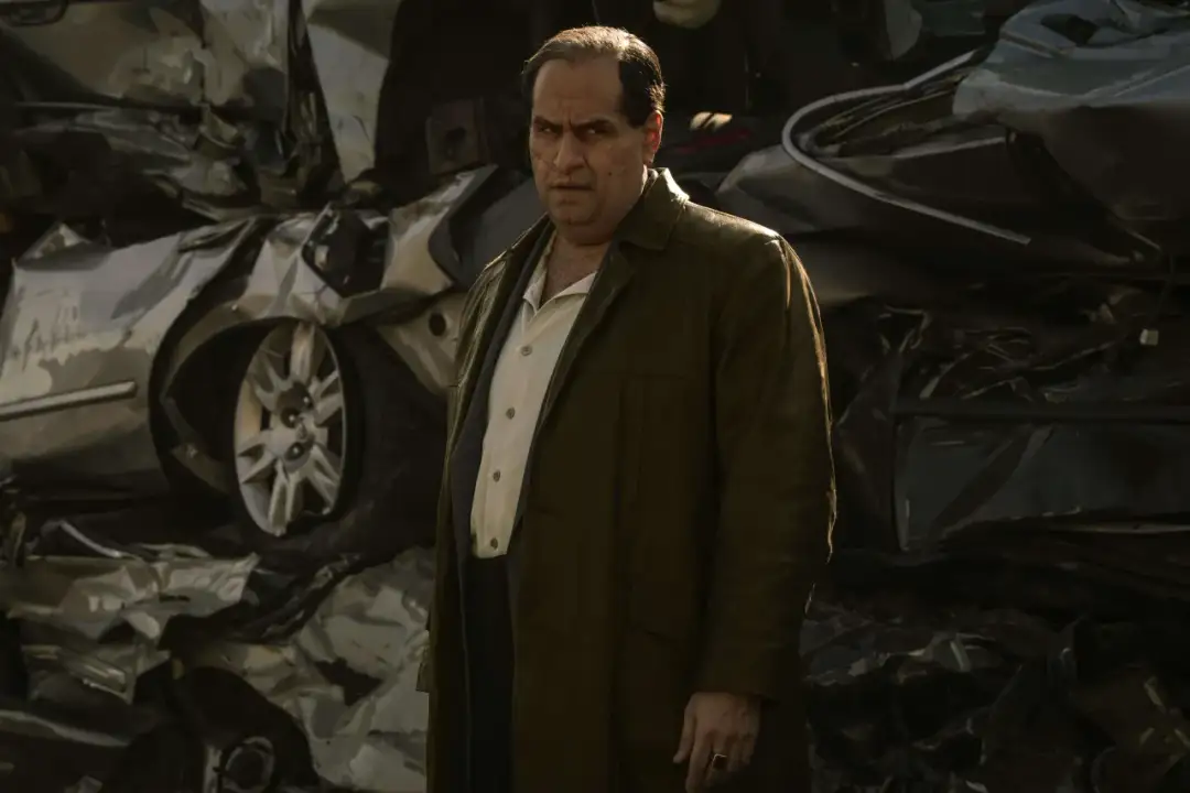 Pingwin: Ekspercka opinia o serialu i jego mrocznym świecie.