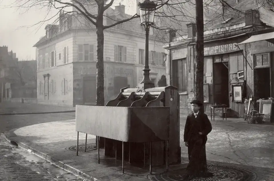 W którym wieku powstały łazienki? Zaskakujące początki ich historii