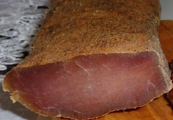 Jak zrobić schab długodojrzewający - prosta receptura na smakowity efekt