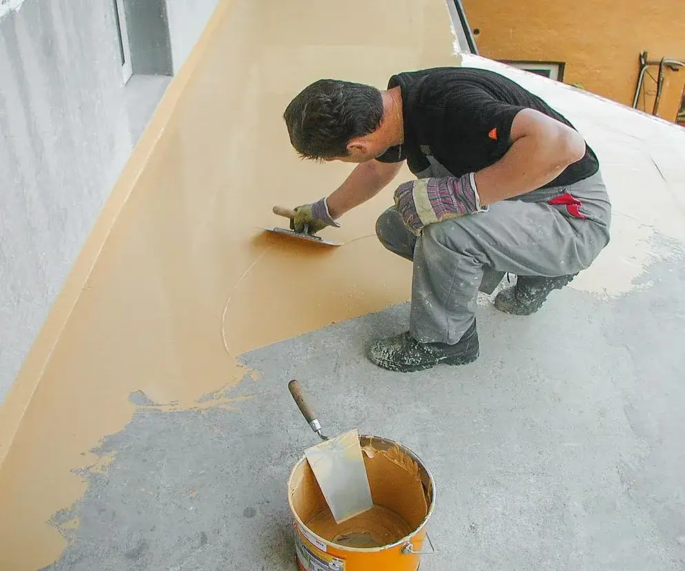 Jak uszczelnić taras z płytek skutecznie i uniknąć kosztownych napraw