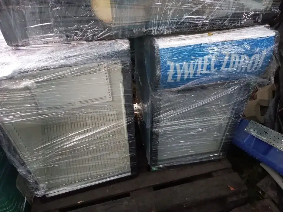 Najlepsze lodówki na napoje: Wybierz idealny model dla swojego lokalu