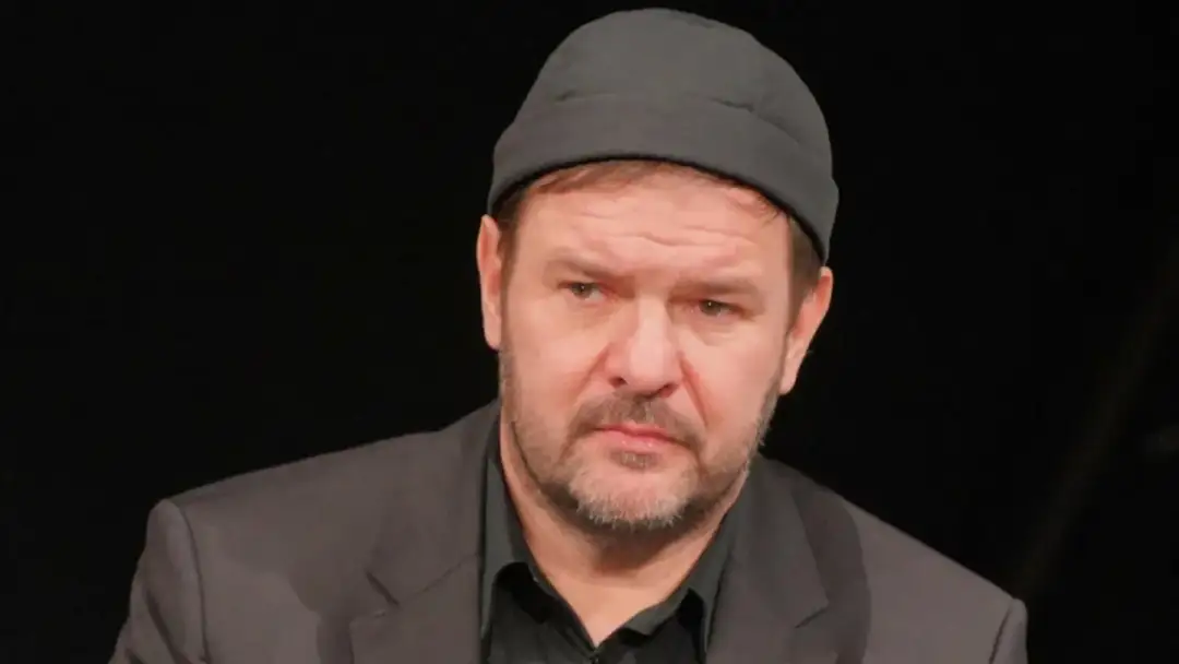 Tomasz Karolak bez sensu – humorystyczny utwór, który zaskakuje wszystkich