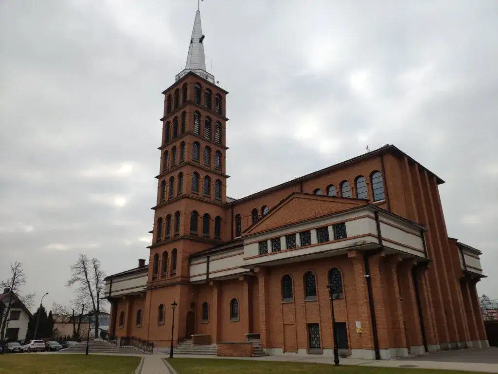 Parafia św. Stefana w Radomiu – historia, działalność i kontakt