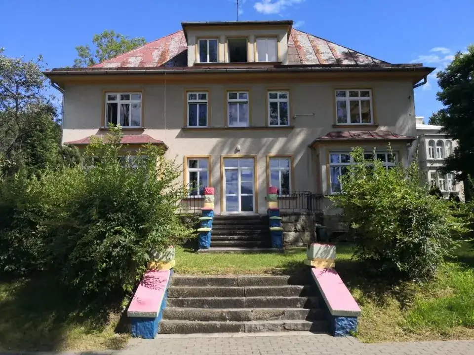 Szkoła dla niesłyszących w Bielsku-Białej – wsparcie i edukacja dla dzieci