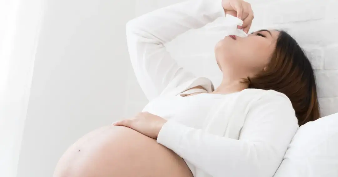 Inhalacje z soli w ciąży: Bezpieczna ulga na katar, kaszel i zatoki