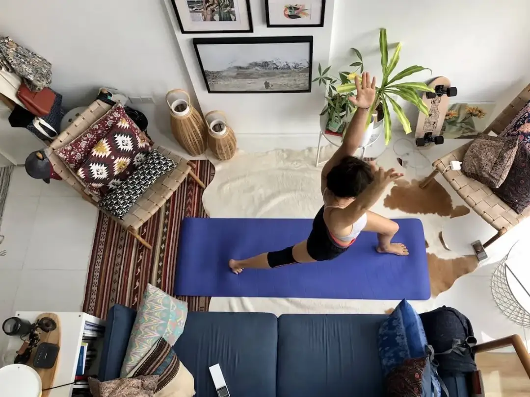 Jak urządzić pokój do jogi? Stwórz swoją oazę spokoju