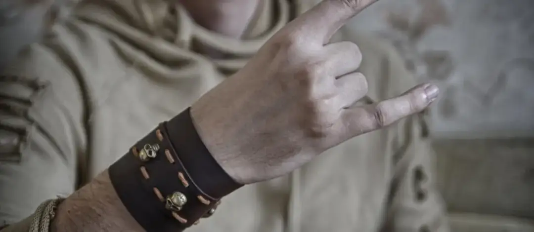 Czy słuchanie piosenek z przekleństwami to grzech czy tylko kontrowersja?