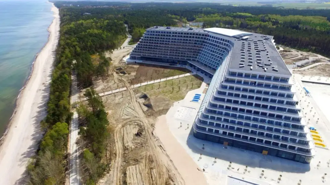 3300+ pokoi! Ile ma każdy Hotel Gołębiewski? Poznaj skalę