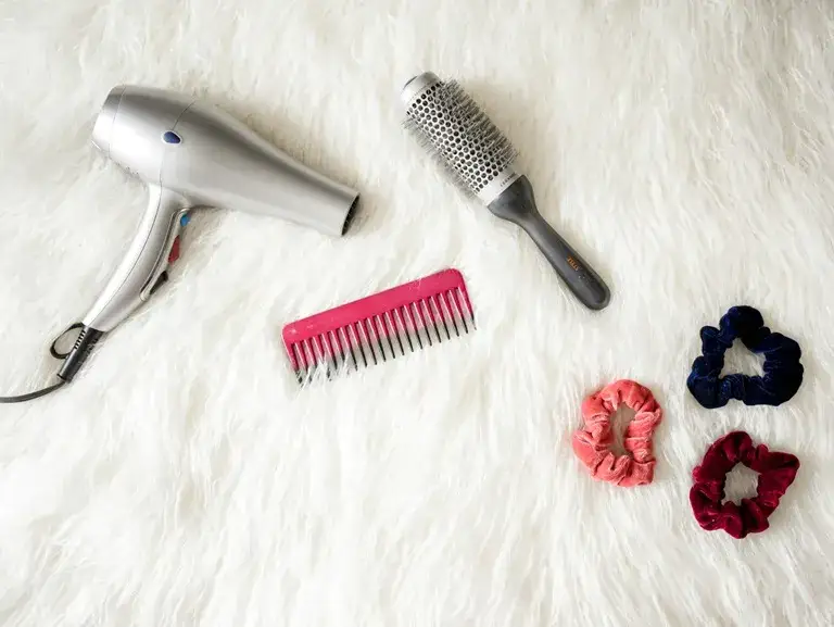 Jak przechowywać opaski do włosów, aby uniknąć ich zniszczenia?