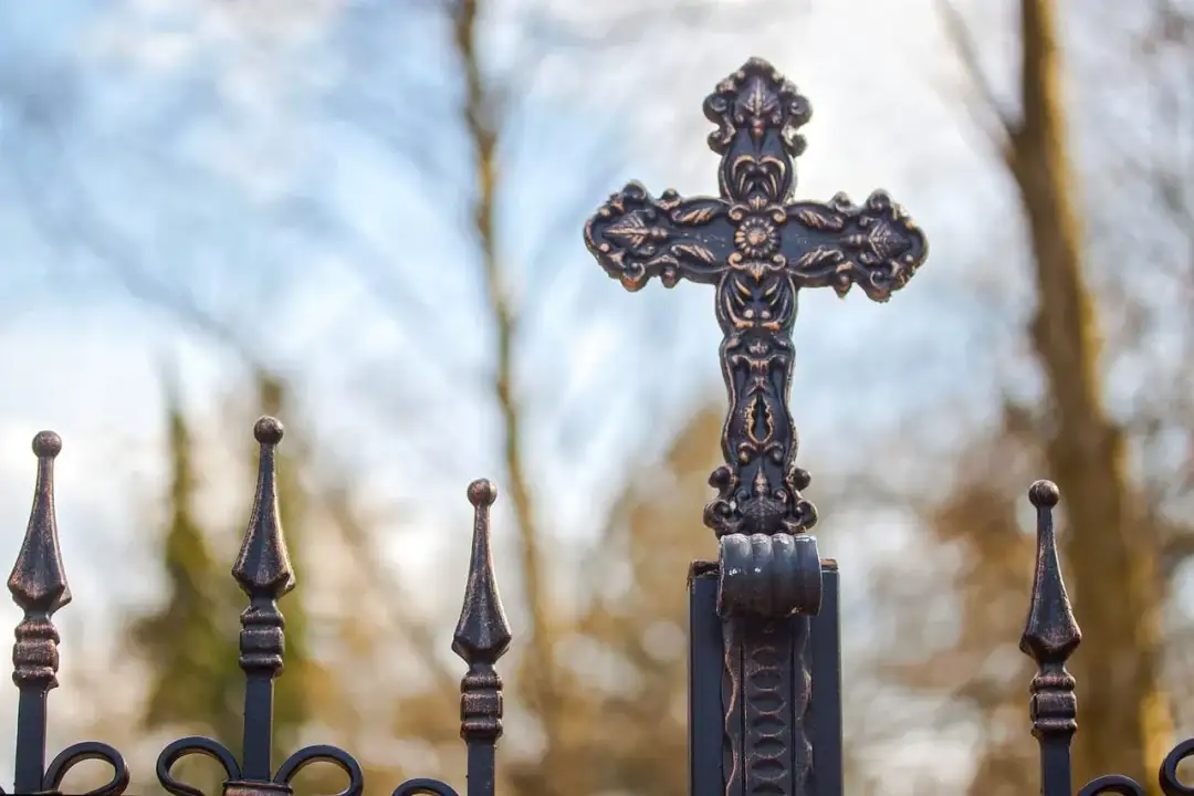 Czy astrologia to grzech? Odkryj, co mówi Kościół katolicki