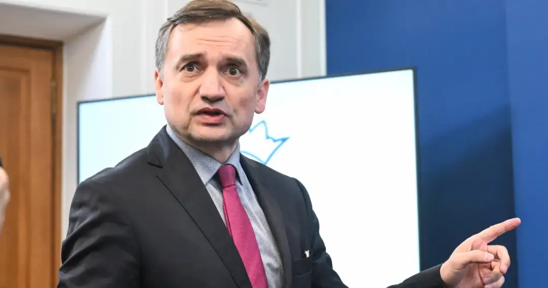 Zbigniew Ziobro: Żyje i leczy się na raka. Prawda o jego stanie