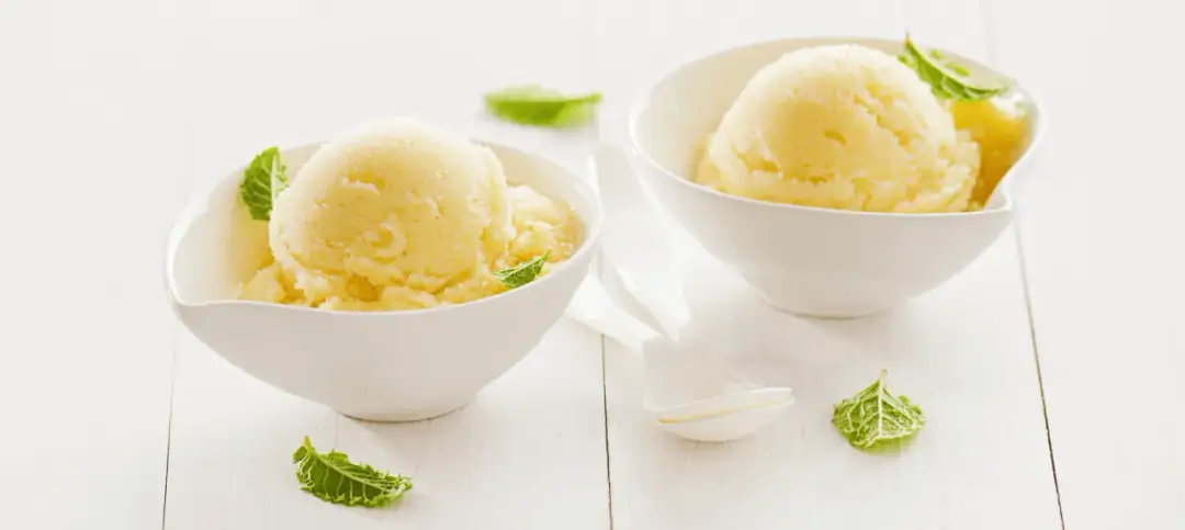 Jak zrobić lody z wyciskarki? Odkryj sekret idealnej konsystencji