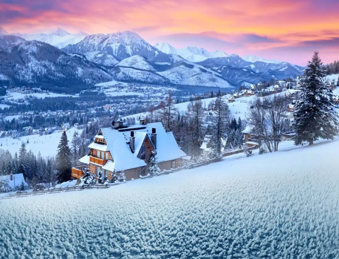 Gdzie na romantyczny weekend zimą? Odkryj magiczne miejsca w Polsce