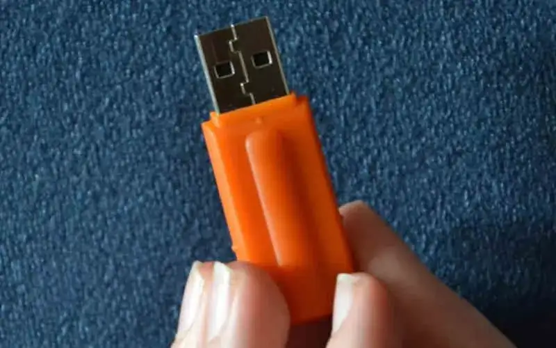Czy formatowanie pendrive usuwa dane? Sprawdź, co musisz wiedzieć