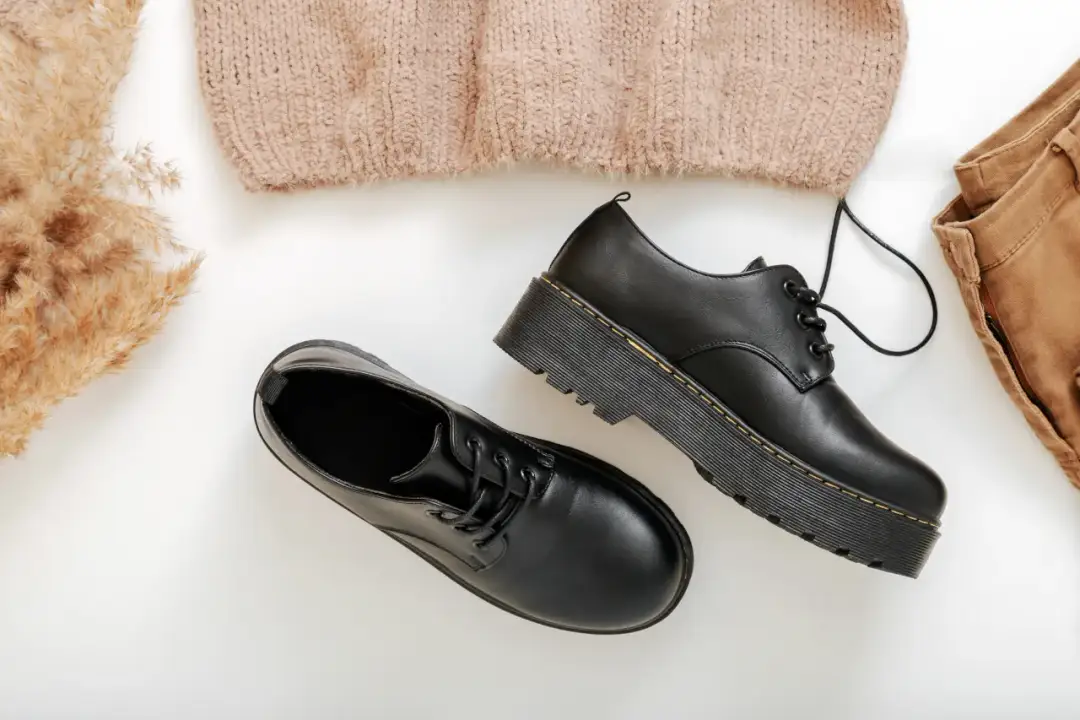 Buty wegańskie co to - materiały, etyka i popularne marki