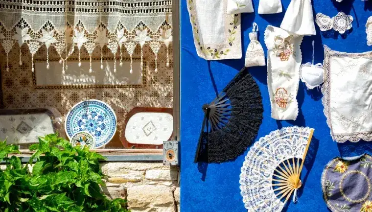 Co warto przywieźć z Cypru? Najlepsze pamiątki, które zaskoczą