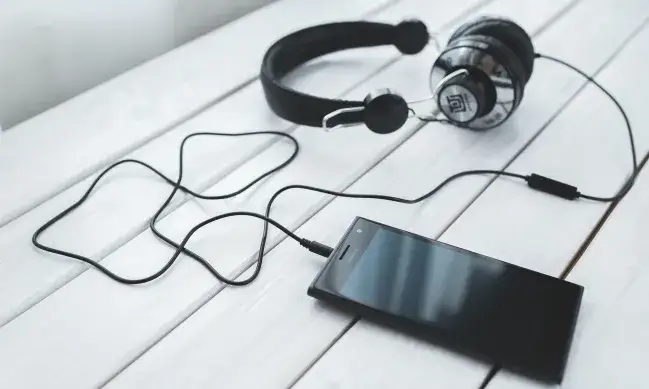 Słuchawki do muzyki klasycznej: Jak wybrać ideał? Poradnik eksperta