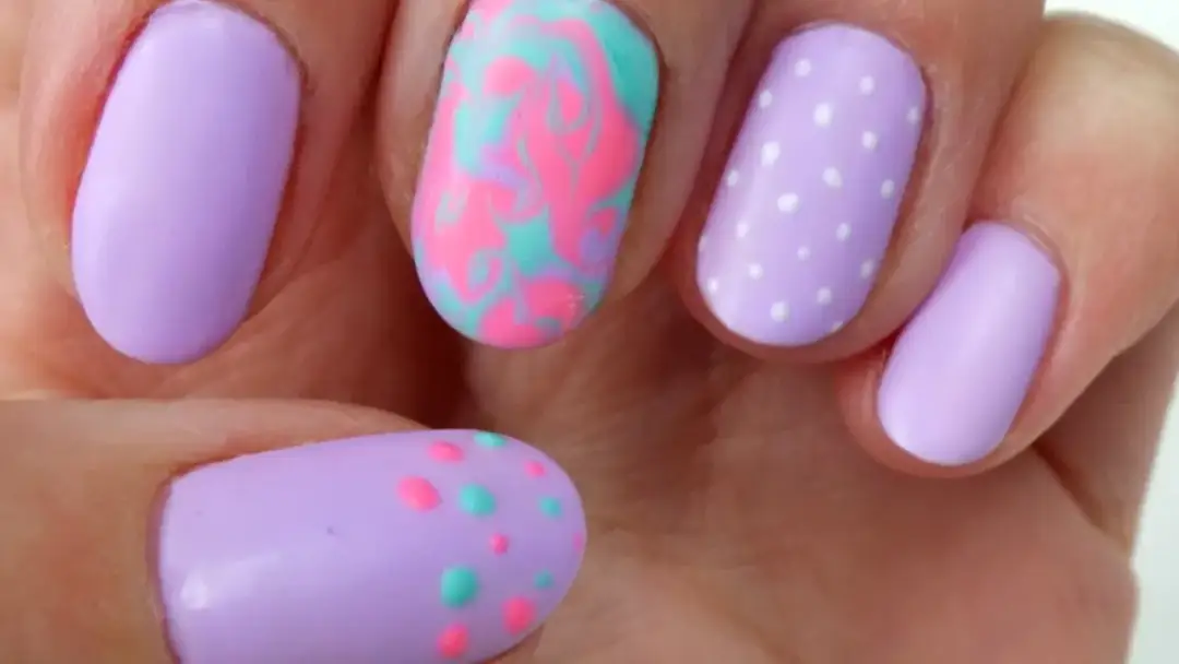 Jak zrobić wzorki na paznokciach wykałaczką: proste techniki dla każdego