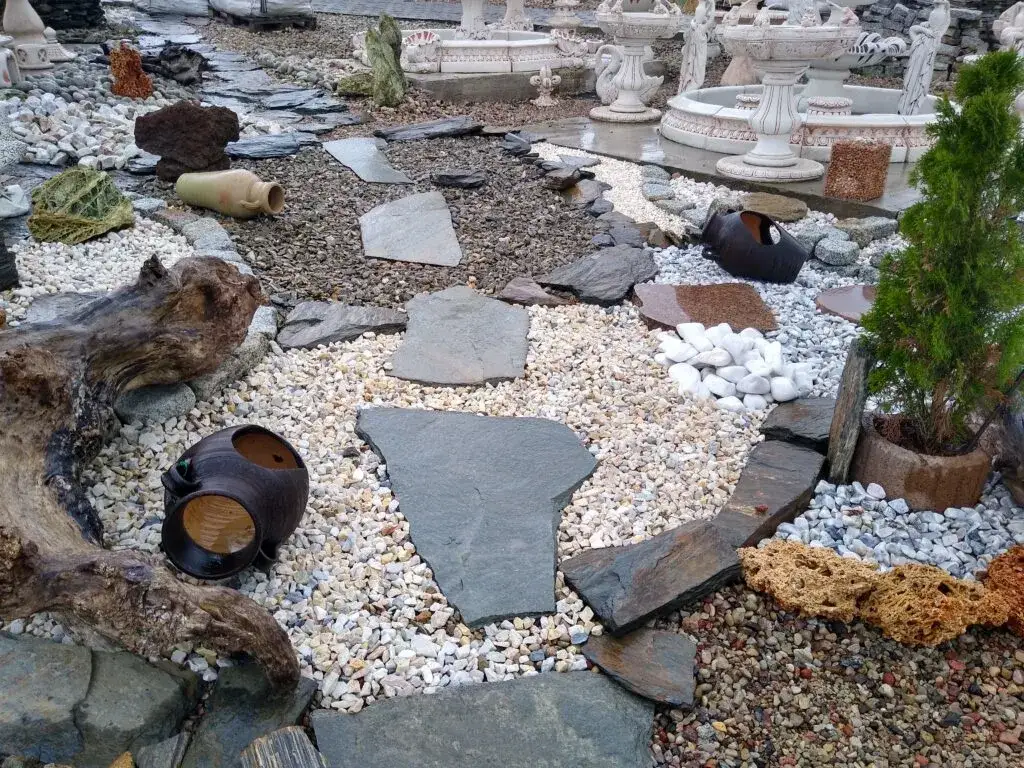 Co można zrobić z kamieni w ogrodzie: 10 kreatywnych pomysłów