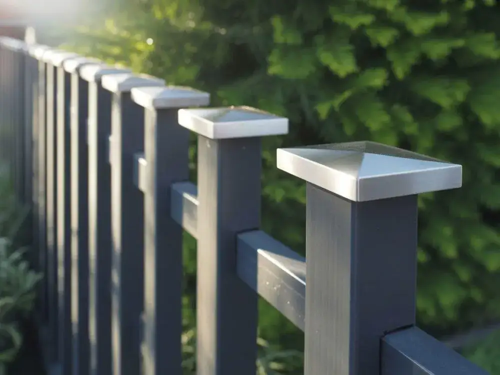 Daszki na murki z blachy: Ochrona i estetyka dla Twojego ogrodzenia