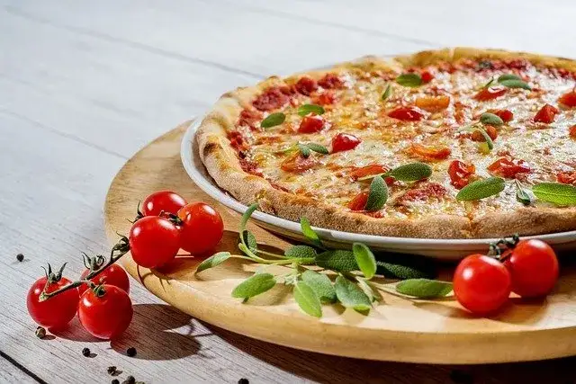 Jak długo piec pizzę Guseppe? Odkryj idealny czas pieczenia