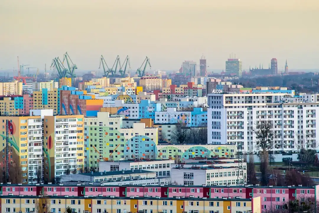 Ile kosztuje mieszkanie w bloku 48m2? Ceny w różnych miastach Polski