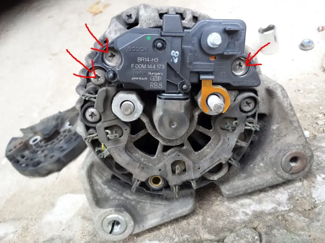 Jak wymienić regulator napięcia w alternatorze – uniknij błędów i zaoszczędź czas