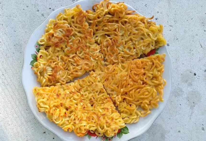 Szybkie i smaczne pomysły na obiad z jajek i makaronu, które pokochasz