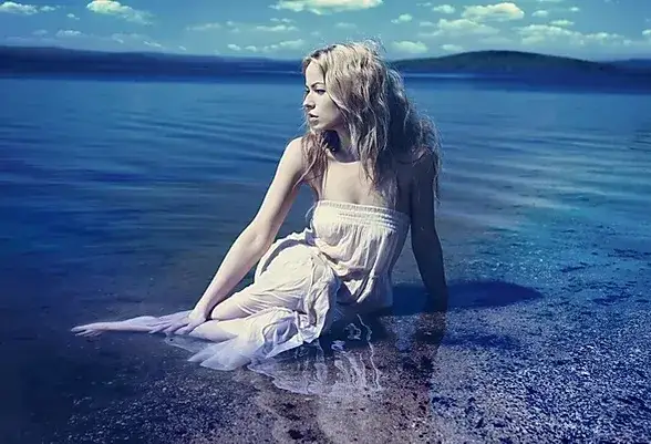 Jak zostać modelką po 30? Sprawdź, jak osiągnąć sukces w modelingu