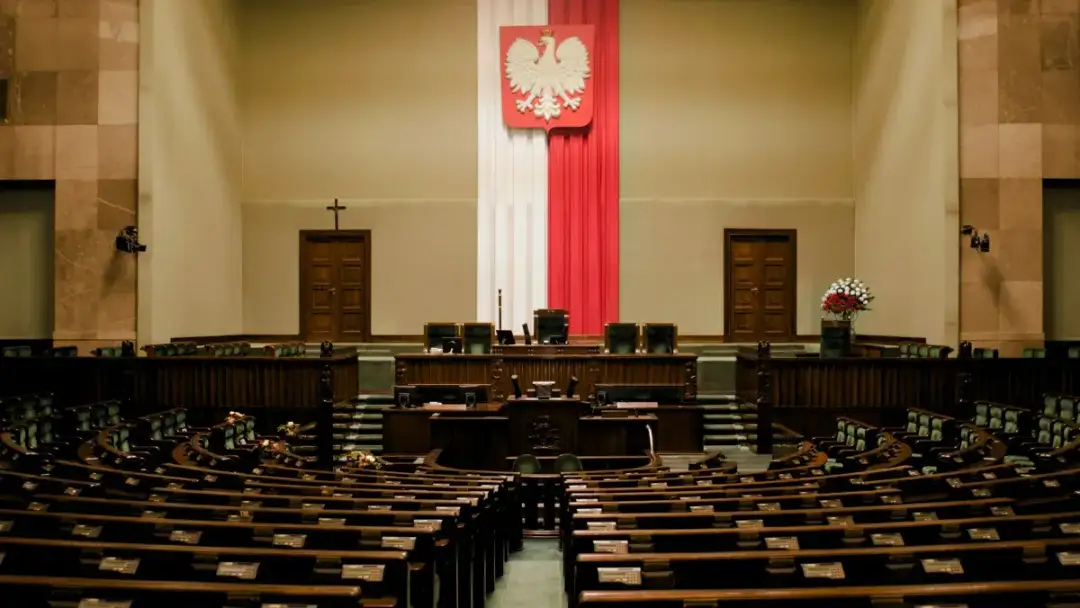 Czym zajmuje się sejm? Kluczowe funkcje i odpowiedzialności w Polsce Czym zajmuje się sejm? Kluczowe funkcje i odpowiedzialności w Polsce