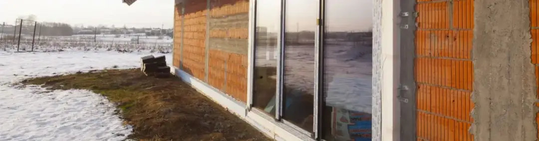 Montaż okien w warstwie ocieplenia - Ceny i ciepły montaż