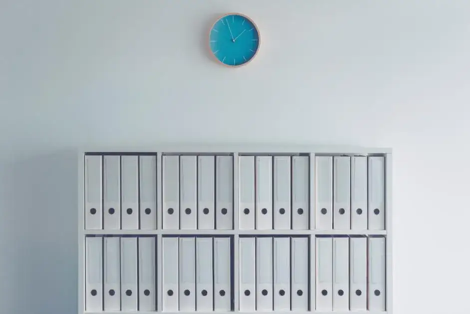 Jakie dokumenty przy ponownym zatrudnieniu pracownika? Uniknij błędów!