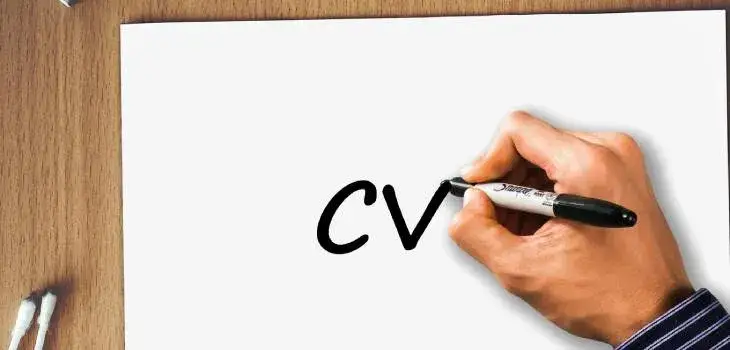 Jak wysłać CV z telefonu i uniknąć najczęstszych błędów