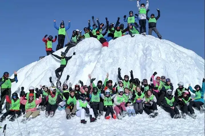 Obóz narciarski na Słowacji – wyjątkowe ferie bez stresu i z przygodami