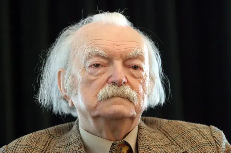 Edmund Niziurski jako autor książki Sposób na Alcybiadesa i jego dzieła