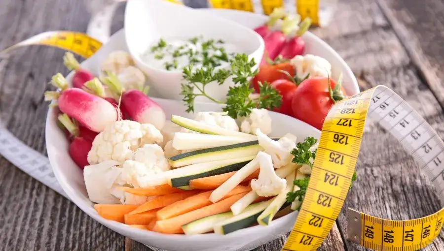 Co jeść na diecie odchudzającej, aby schudnąć skutecznie i zdrowo?