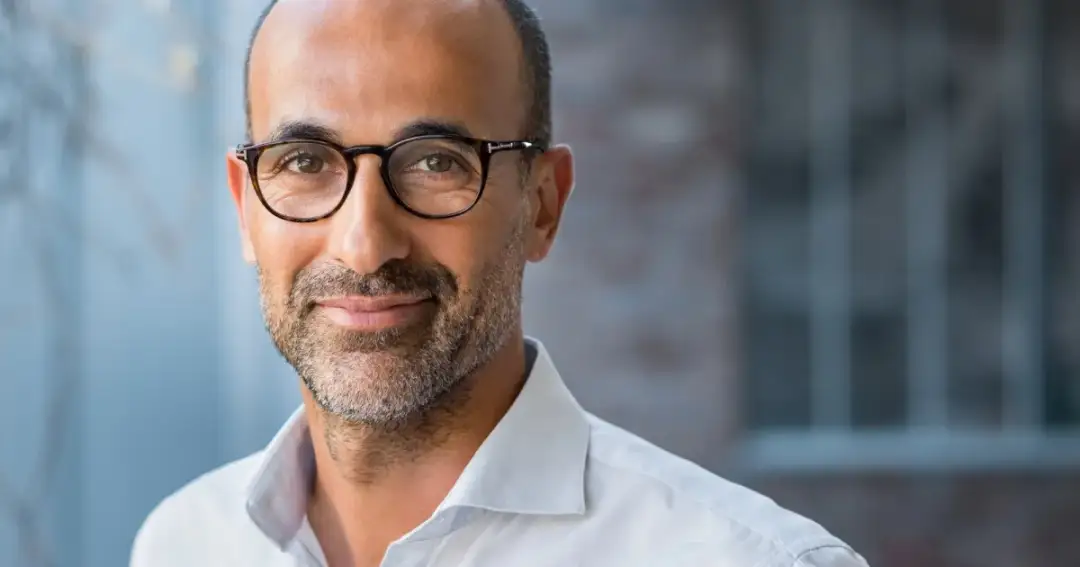 Czy dodawać zdjęcie do CV? Odkryj, co mówią pracodawcy