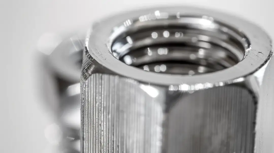 Nakrętka Ericsona M8 – solidność i trwałość w jednym