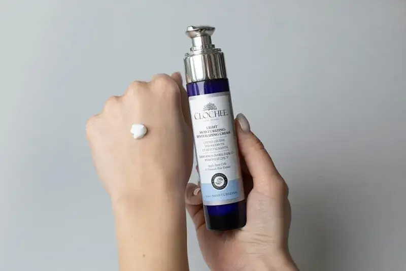 Clochee lekki krem nawilżająco rewitalizujący 50 ml – efekty i skład